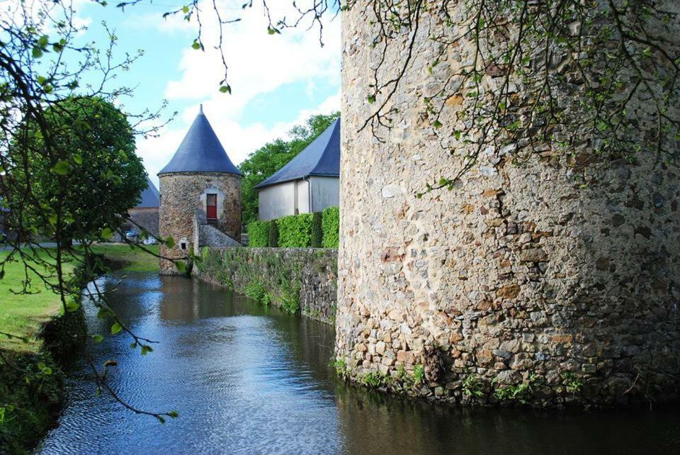 Logis De La Helberdiere Bed & Breakfast Cosse-en-Champagne Exterior photo