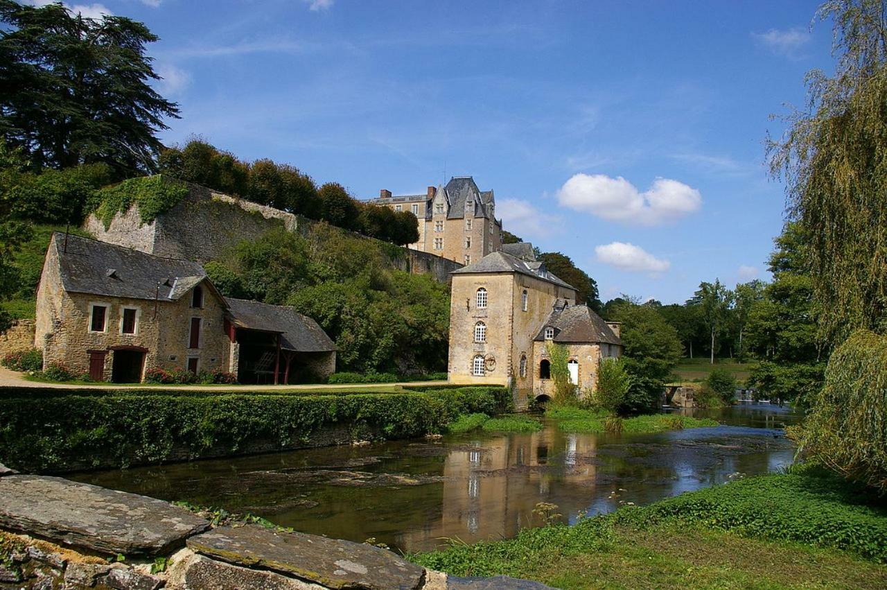 Logis De La Helberdiere Bed & Breakfast Cosse-en-Champagne Exterior photo