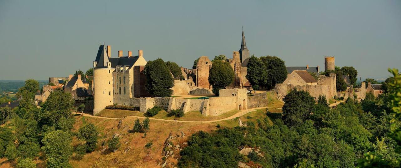 Logis De La Helberdiere Bed & Breakfast Cosse-en-Champagne Exterior photo